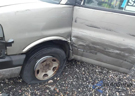 2003 GMC Savana Standard from USA, damaged, VIN 1GTHG39U431179048